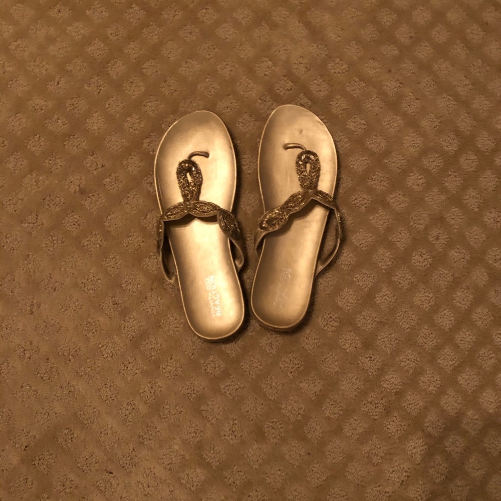 Kenneth Cole Reaction gold sandals